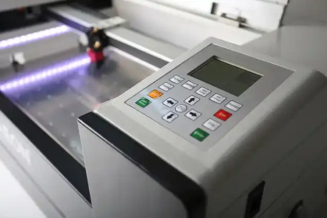 Choisir entre CNC fraiseuse et laser : deux utilisations différentes